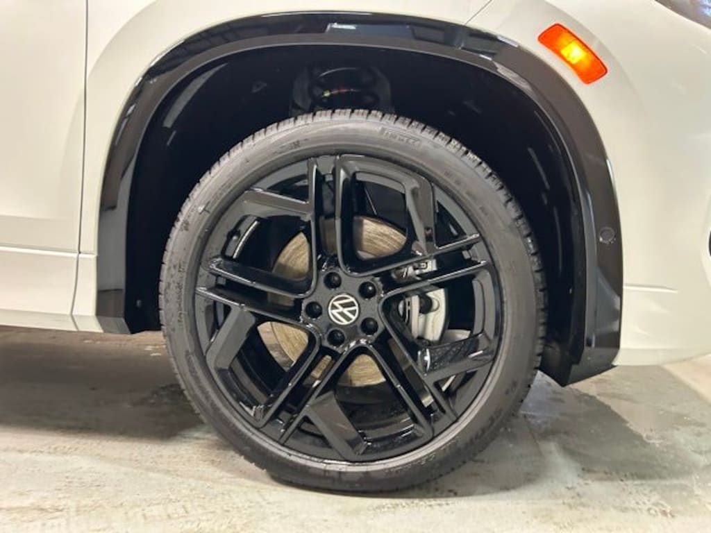 Used 2025 Volkswagen Tiguan 2.0T SE R-Line Black SUV