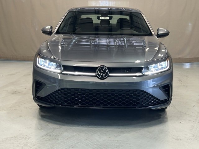 2026 Volkswagen Jetta Sport photo 3