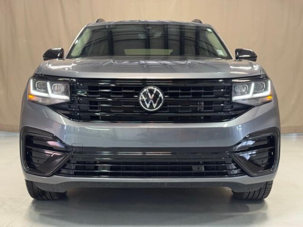 Used 2023 Volkswagen Atlas 3.6L V6 SEL R-Line SUV