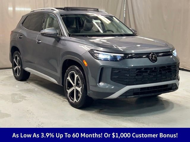 2026 Volkswagen Tiguan SE's photo