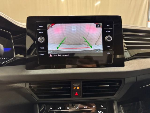 2025 Volkswagen Jetta SE - Photo 23
