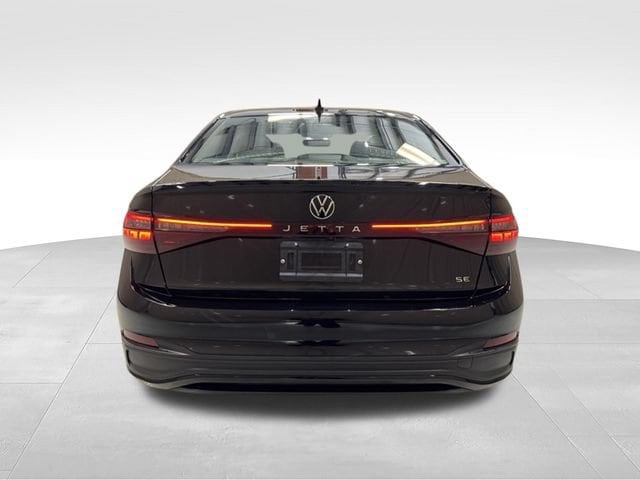 2025 Volkswagen Jetta SE - Photo 6