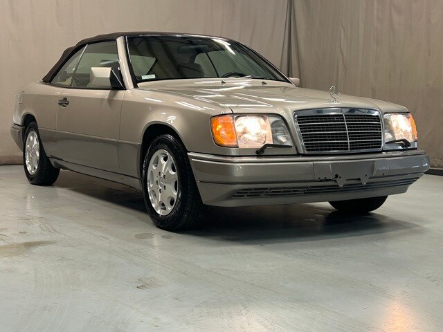 1995 Mercedes Benz E 320 photo 4