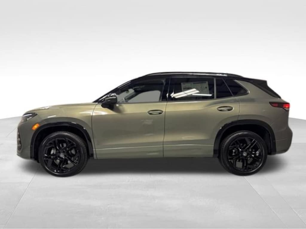 New 2026 Volkswagen Tiguan SE R-Line Black SUV