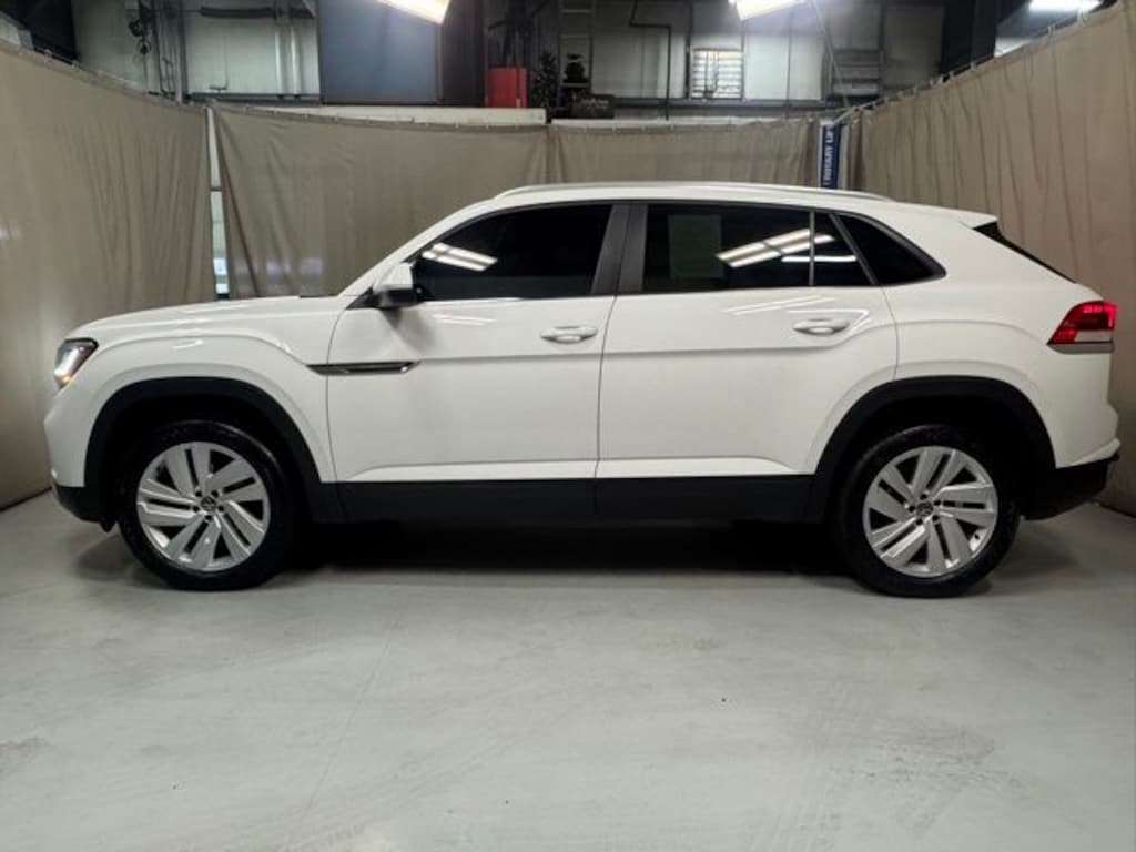 Certified 2023 Volkswagen Atlas Cross Sport 2.0T SE w/Technology SUV