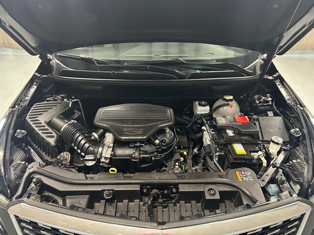 2021 Cadillac XT5 Premium Luxury photo 2