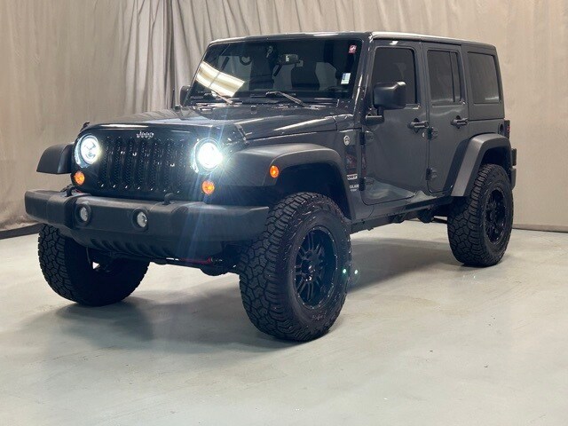 2017 Jeep Wrangler Unlimited Sport photo 4