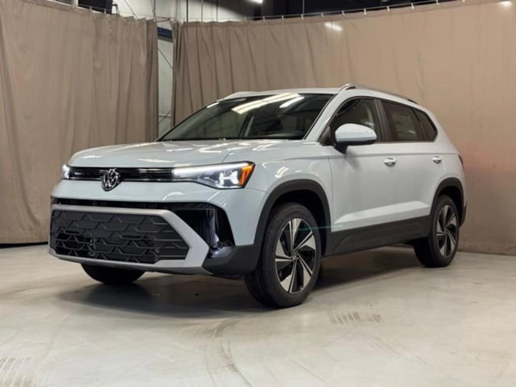 New 2026 Volkswagen Taos 1.5T SE SUV