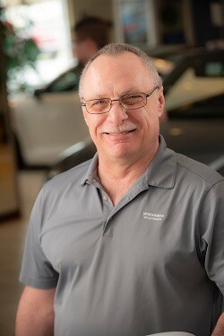 Staff member Larry Carter from e7251391dbe6
