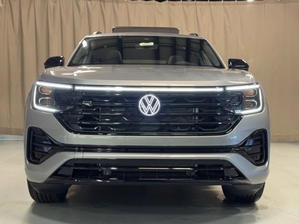 New 2026 Volkswagen Atlas Cross Sport 2.0T SEL R-Line Black SUV