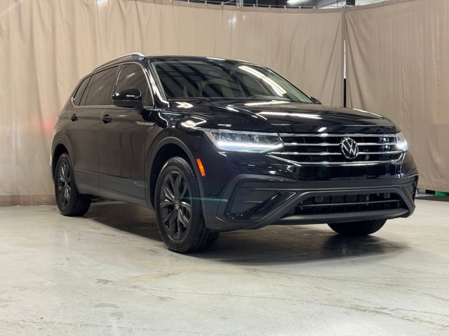 2024 Volkswagen Tiguan 2.0T SE's photo