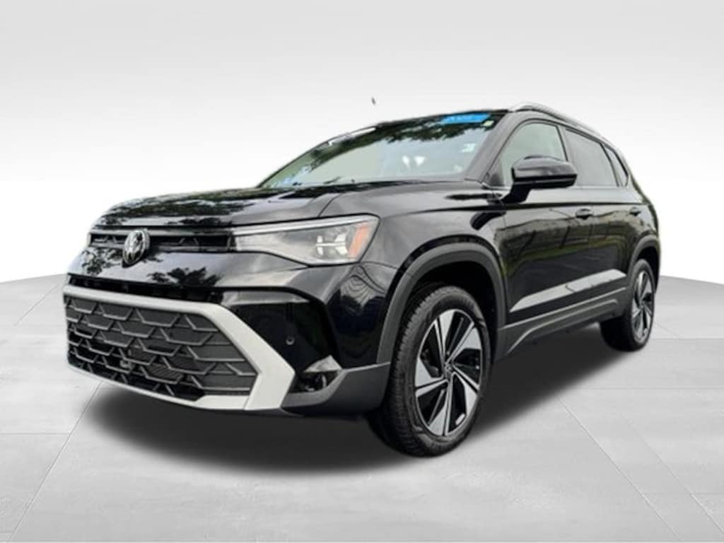 Certified 2025 Volkswagen Taos 1.5T SE SUV