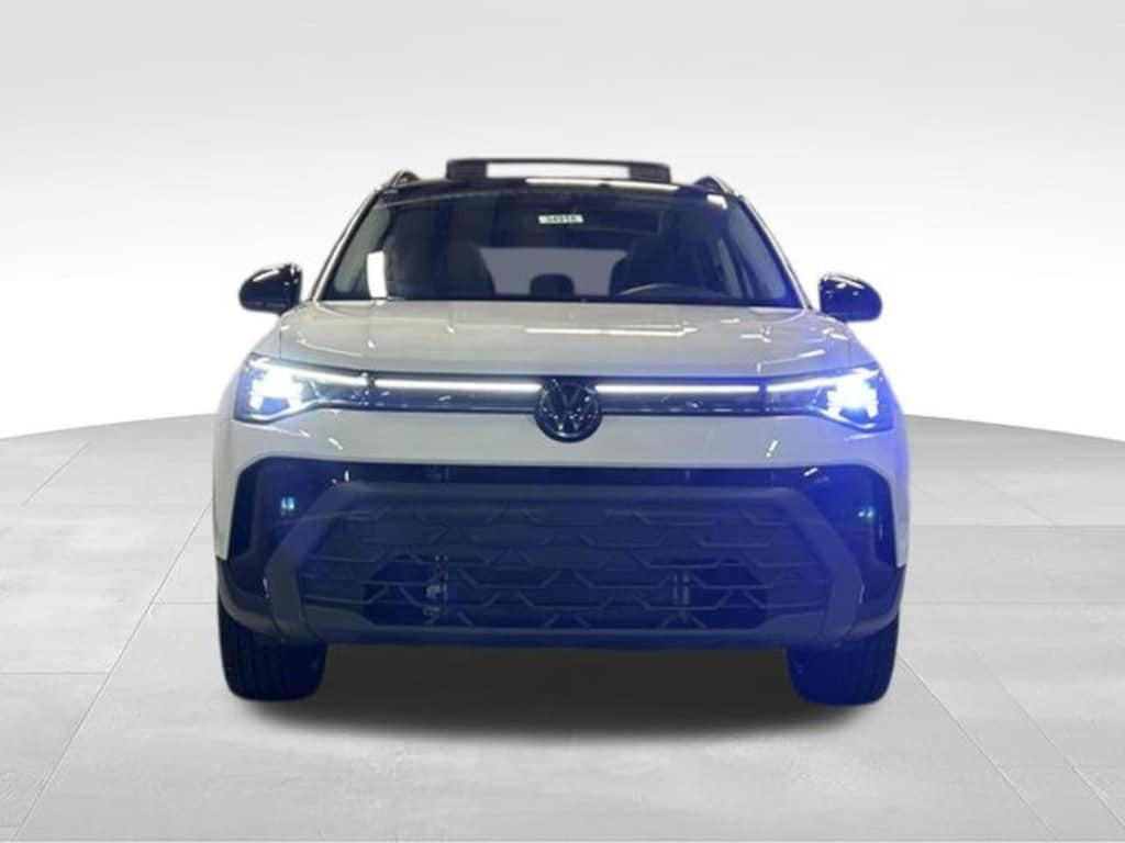 Certified 2025 Volkswagen Taos 1.5T SE Black SUV