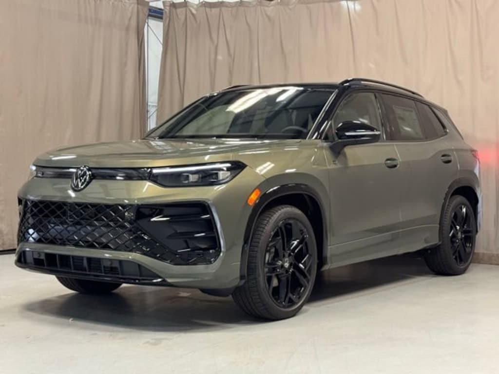 New 2026 Volkswagen Tiguan 2.0T SE R-Line Black SUV
