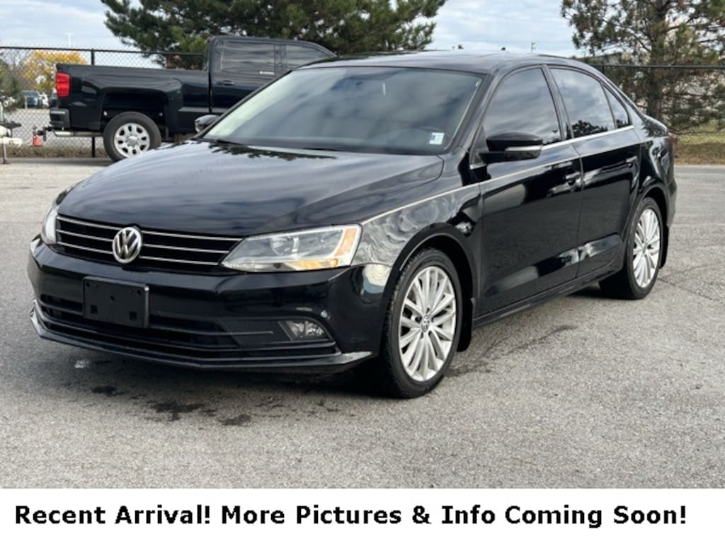 Used 2015 Volkswagen Jetta 1.8T SE Sedan