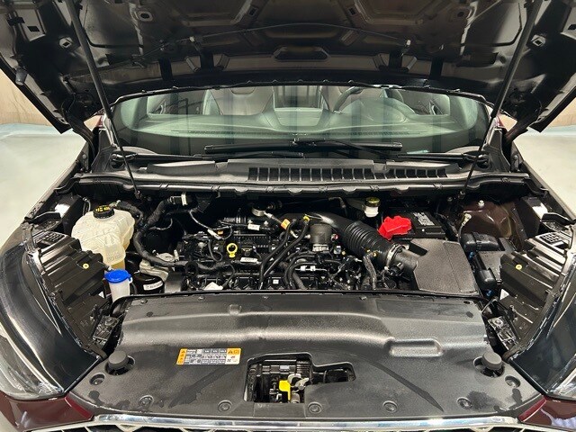 2020 Ford Edge Titanium photo 2