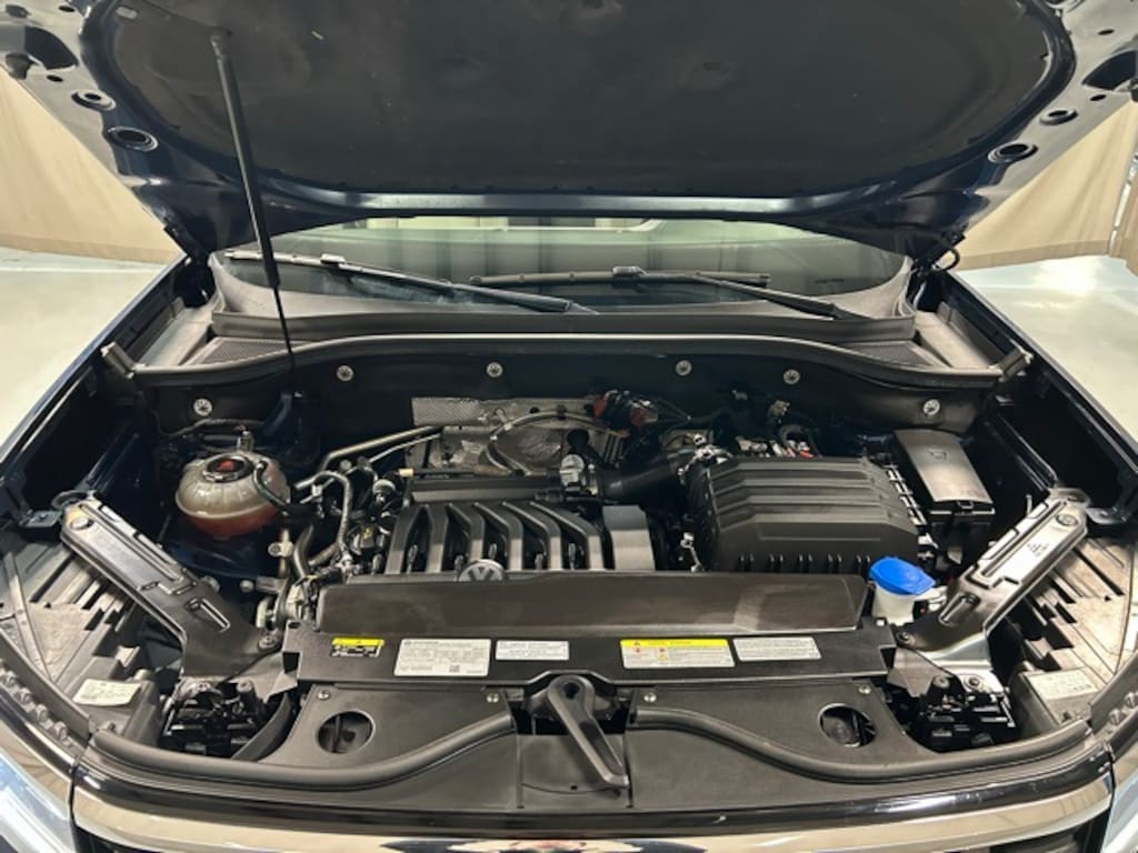 Used 2022 Volkswagen Atlas 3.6L V6 SEL R-Line SUV