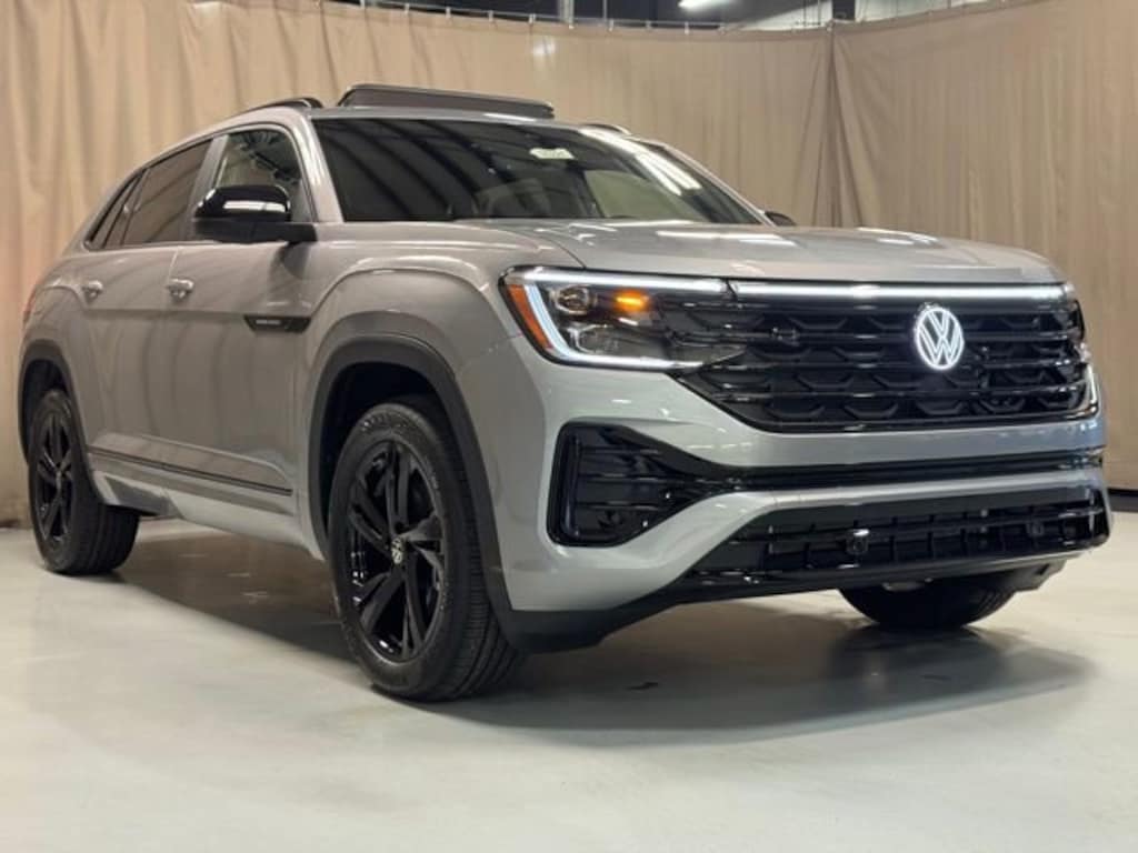 New 2026 Volkswagen Atlas Cross Sport 2.0T SEL R-Line Black SUV
