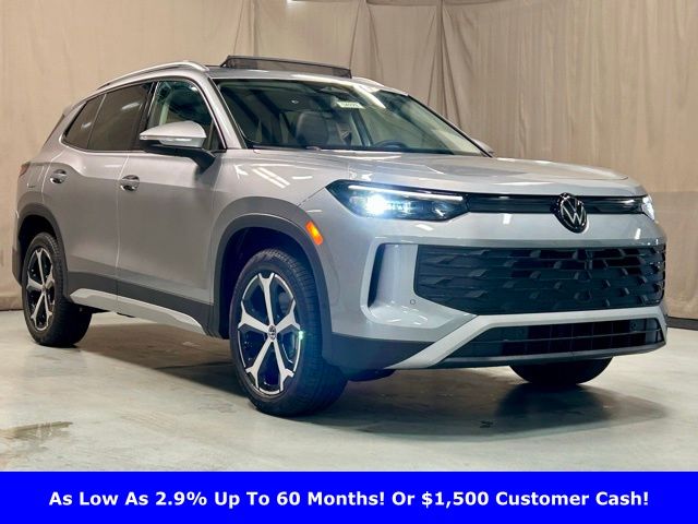 2025 Volkswagen Tiguan SE's photo