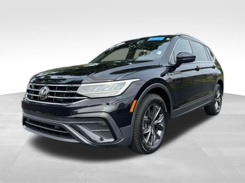 Certified 2023 Volkswagen Tiguan 2.0T SE SUV