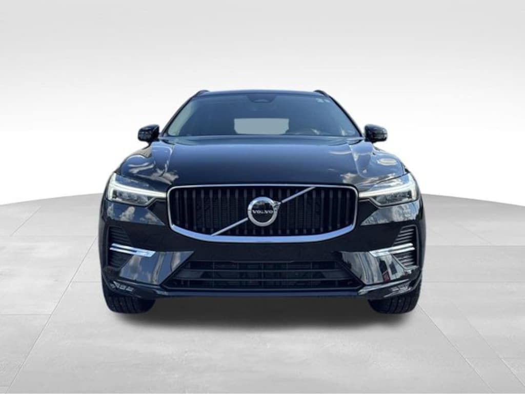 Used 2023 Volvo XC60 B5 Core SUV
