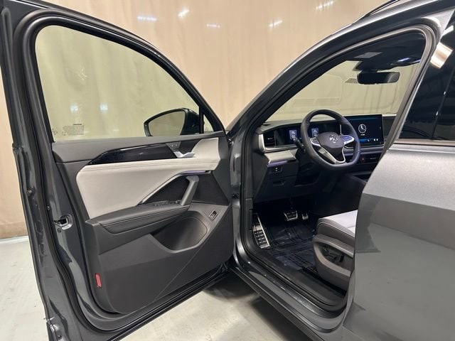 2026 Volkswagen Tiguan SE R-LINE BLACK - Photo 10