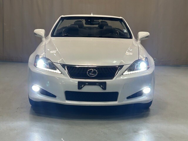 2012 Lexus IS 350 photo 3