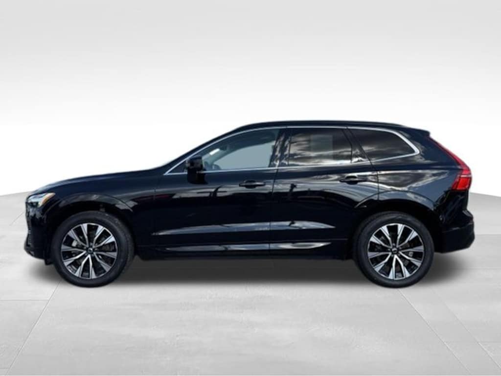 Used 2023 Volvo XC60 B5 Core SUV