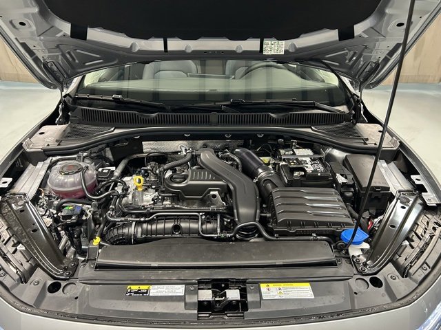 2025 Volkswagen Jetta 1.5T SE photo 2