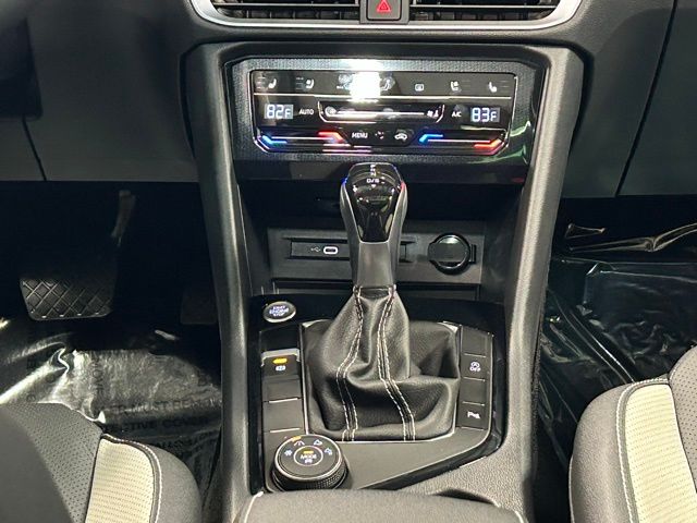 2026 Volkswagen Taos SEL - Photo 26
