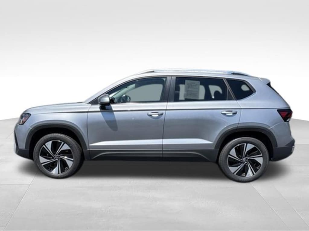Certified 2025 Volkswagen Taos 1.5T SE SUV