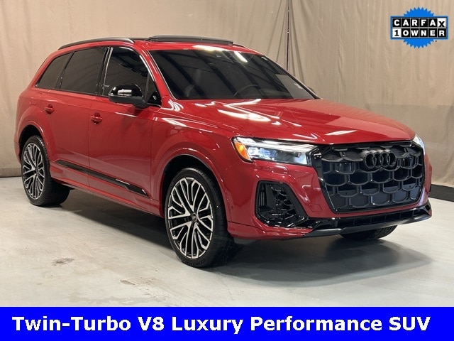 2025 Audi SQ7 Premium Plus's photo