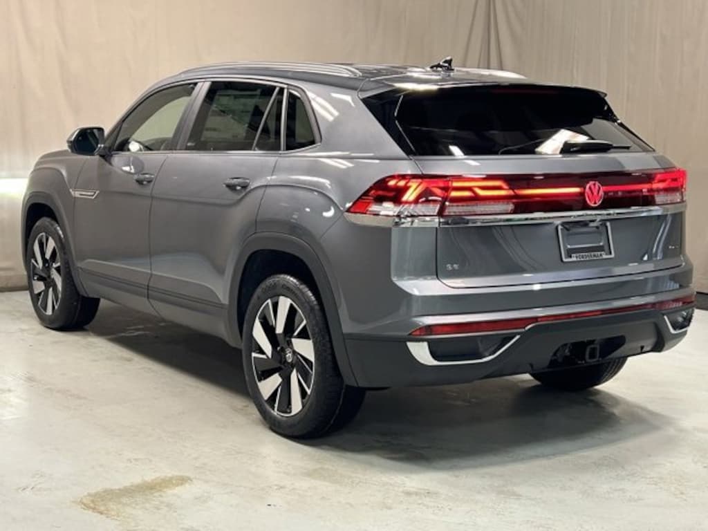 New 2025 Volkswagen Atlas Cross Sport 2.0T SE w/Technology SUV