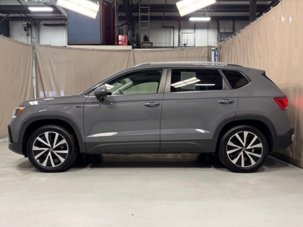 Certified 2022 Volkswagen Taos 1.5T SE SUV