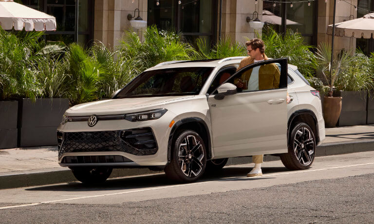 2026 Volkswagen Tiguan Exterior On City Street
