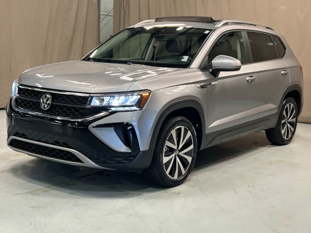 Used 2023 Volkswagen Taos 1.5T SE SUV