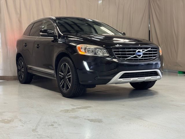 2017 Volvo XC60 T5 Dynamic