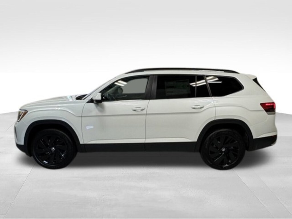 New 2026 Volkswagen Atlas SE w/Technology SUV