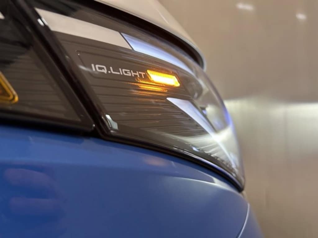 New 2025 Volkswagen ID. Buzz Pro S Plus Van 4MOTION