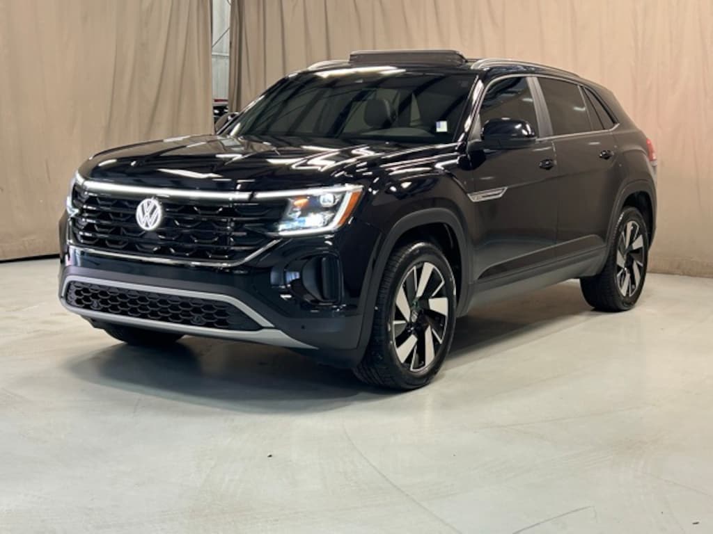 Certified 2024 Volkswagen Atlas Cross Sport 2.0T SE w/Technology SUV
