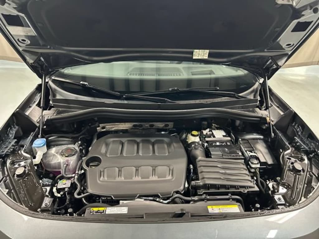 New 2026 Volkswagen Tiguan 2.0T SE R-Line Black SUV
