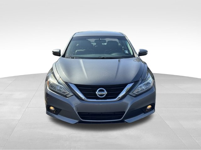 Used 2018 Nissan Altima SL with VIN 1N4AL3AP9JC248360 for sale in Fort Wayne, IN