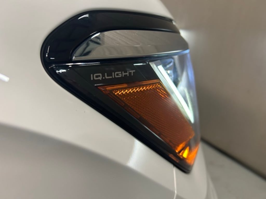 Used 2022 Volkswagen Atlas Cross Sport 2.0T SE SUV