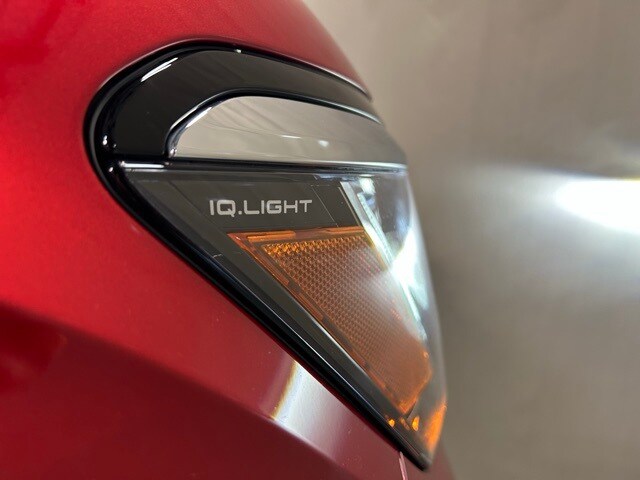 2022 Volkswagen Atlas Cross Sport V6 SEL Premium R-Line photo 2