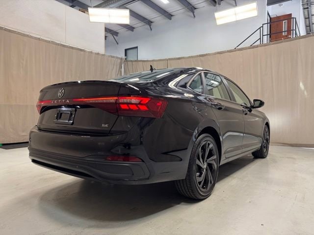 2025 Volkswagen Jetta SE - Photo 7