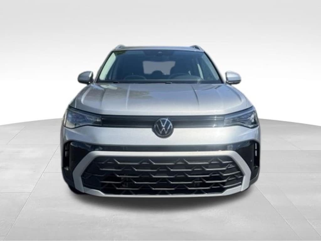 Certified 2025 Volkswagen Taos 1.5T SE SUV