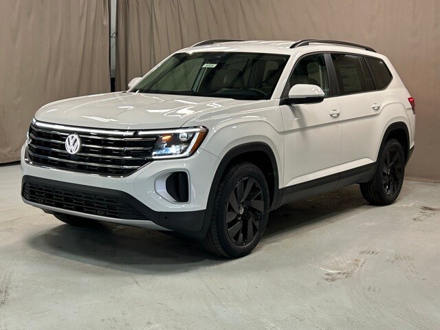 2025 Volkswagen Atlas SE Technology photo 3