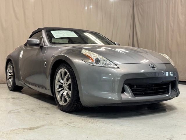 2012 Nissan 370Z Roadster 7AT's photo