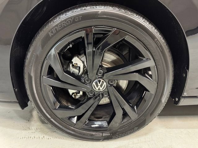 2025 Volkswagen Jetta SE - Photo 30