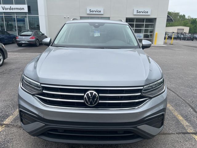 2022 Volkswagen Tiguan 2.0T SE's photo